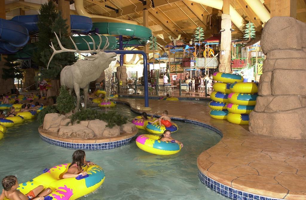 Tundra Lodge Resort - Waterpark & Conference Center خليج مورو المظهر الخارجي الصورة