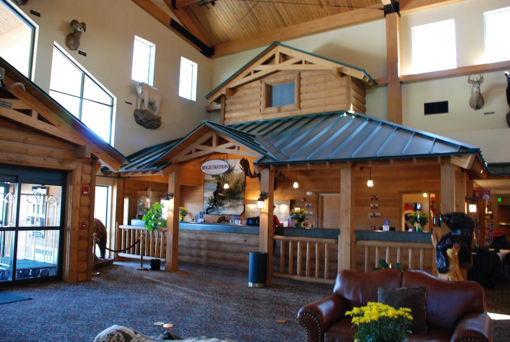 Tundra Lodge Resort - Waterpark & Conference Center خليج مورو المظهر الخارجي الصورة